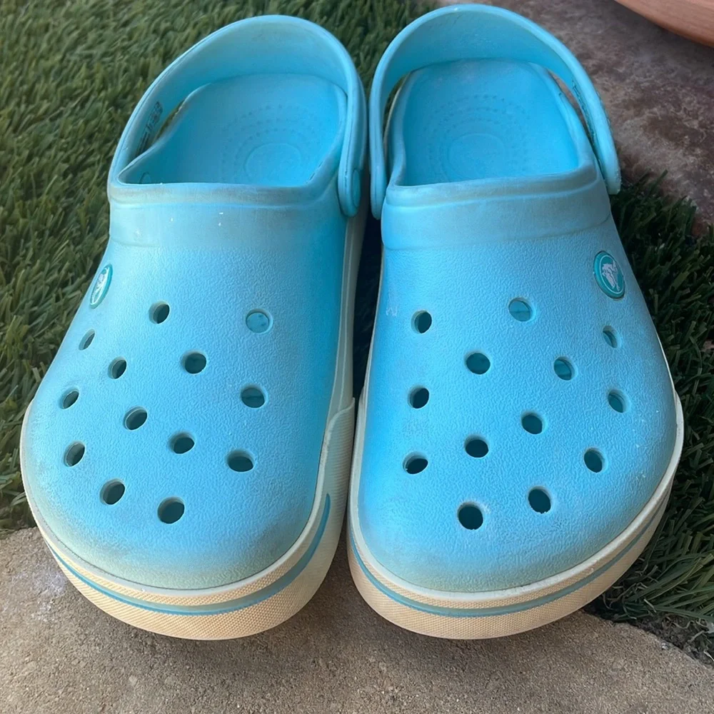 Kids Crocs / Clogs Size 5